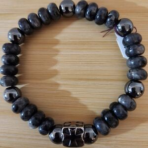 Hand Crafted Labradorite and Hemitite Gray and Silver Beaded Stretch Bracelet